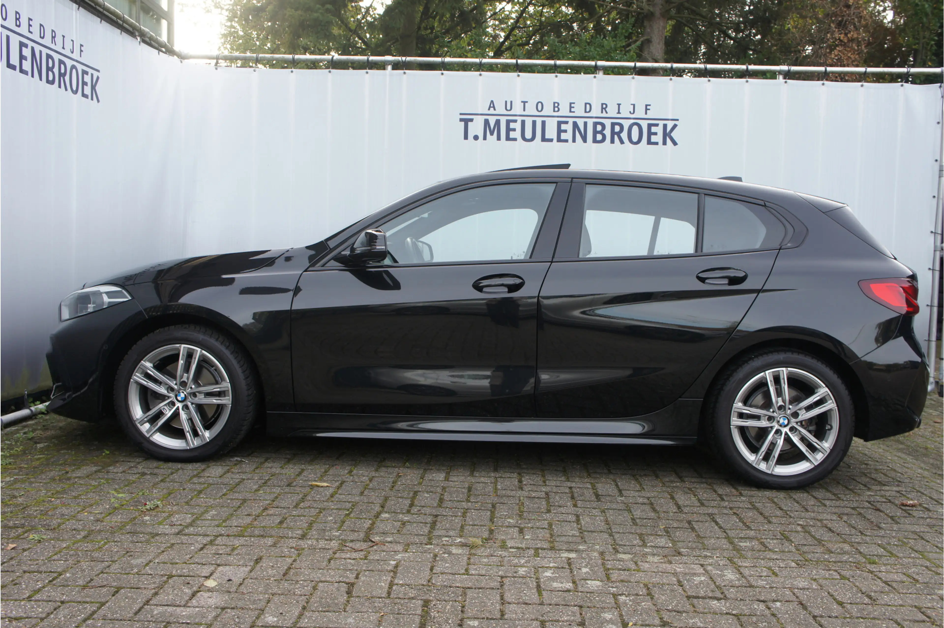 BMW 118 1-serie 118i M sport, Panoramadak, — photo 4