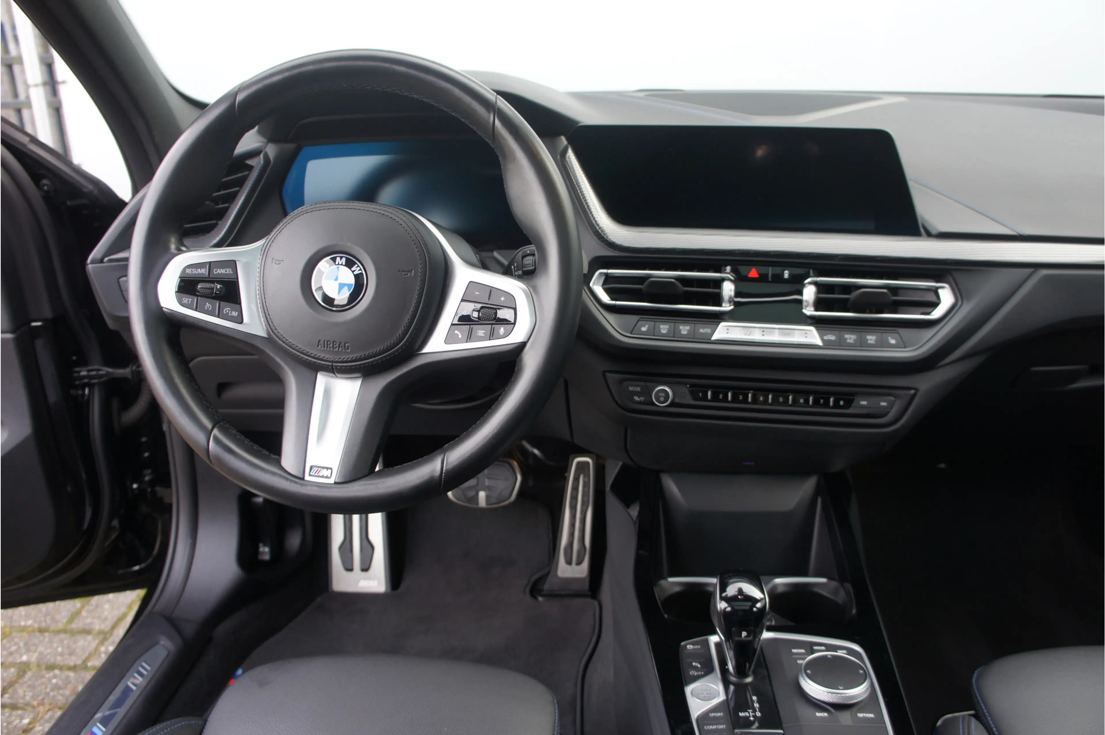 BMW 118 1-serie 118i M sport, Panoramadak, — photo 12
