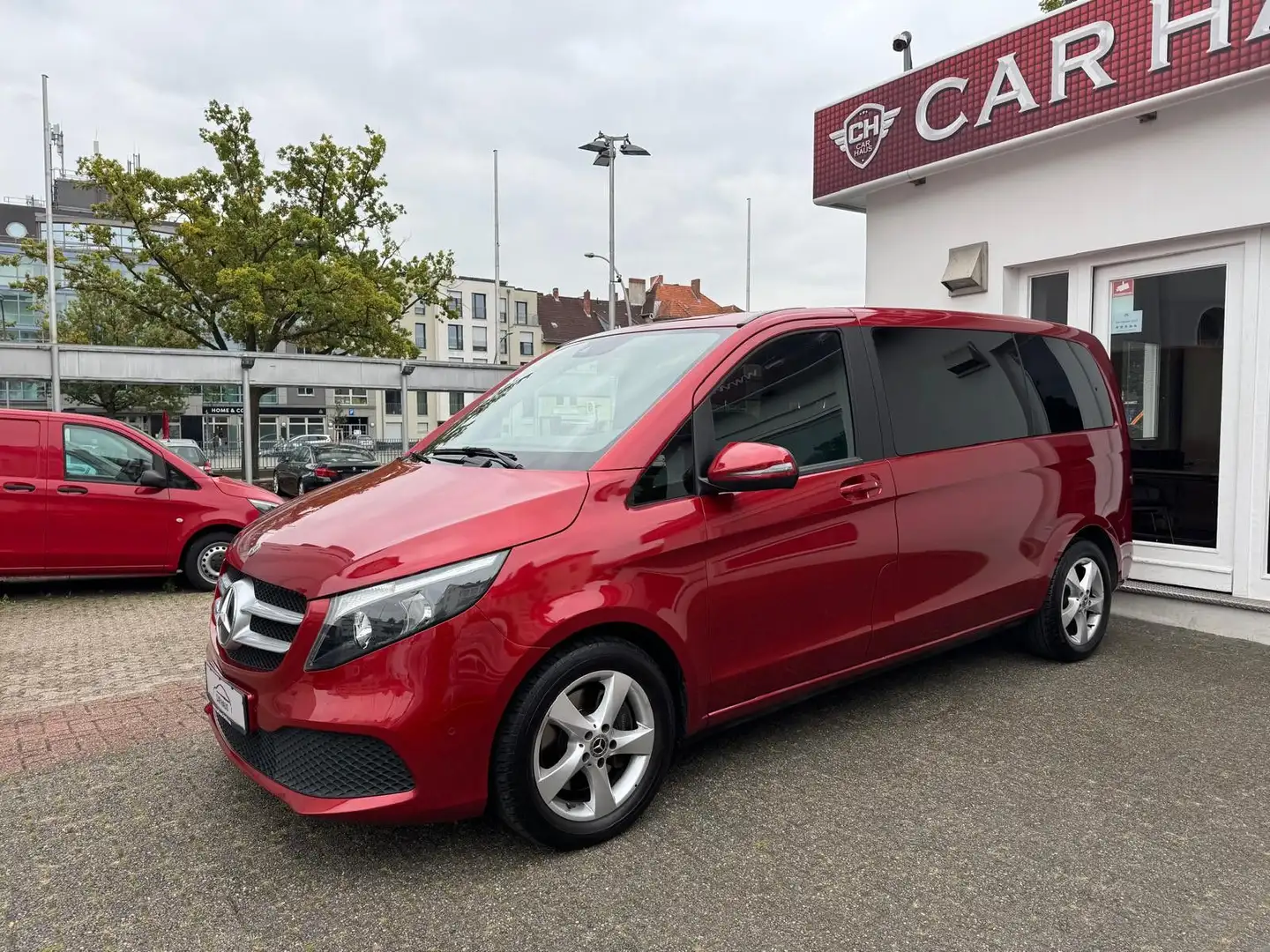 Mercedes-Benz V 250 d Automatik EDITION 9G-Tronic Roşu - 2