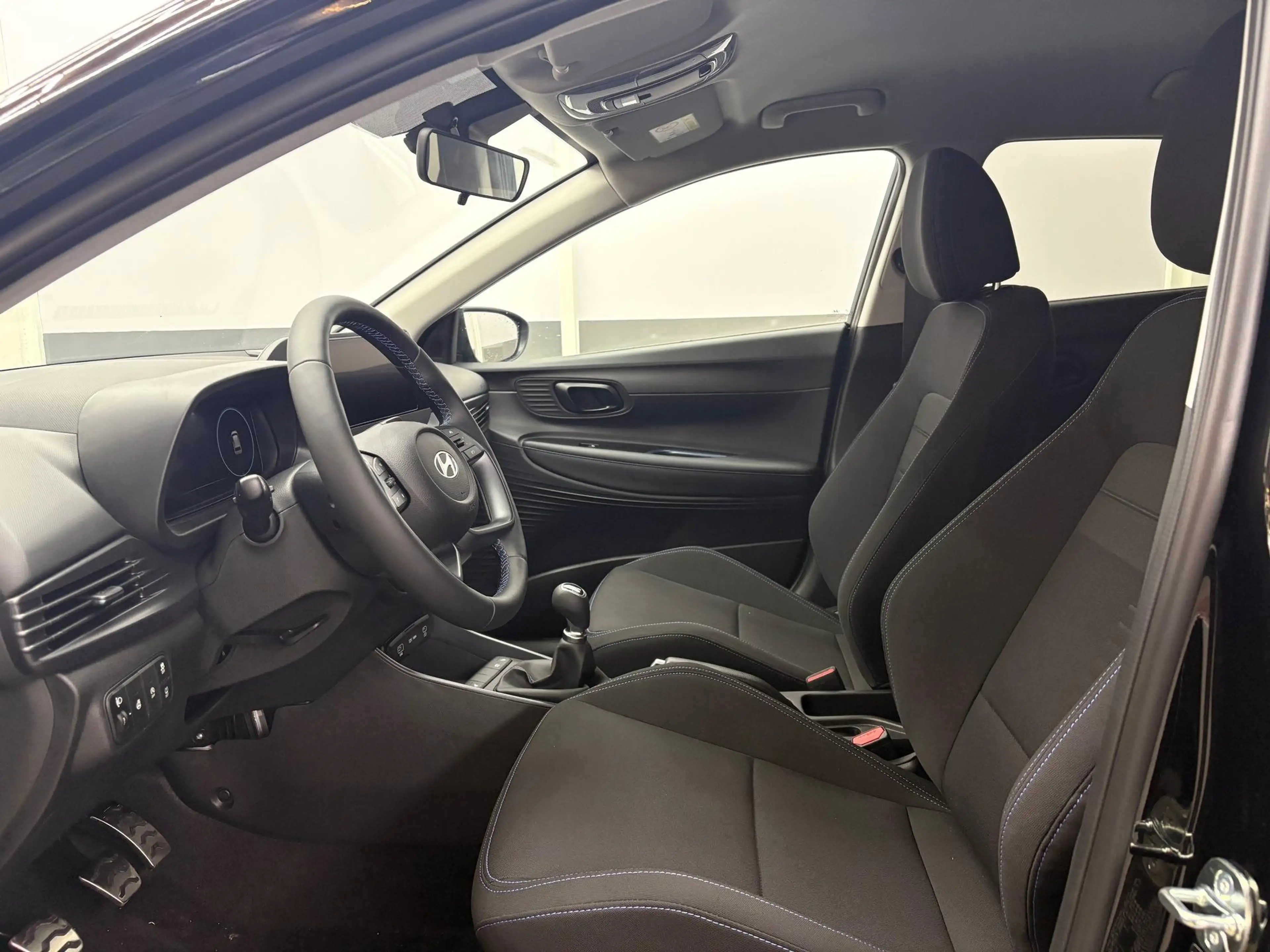 Hyundai BAYON COMFORT SHZ LED NAVI RFK PDC TEMPOMAT 1.2 MPI 5... — photo 8