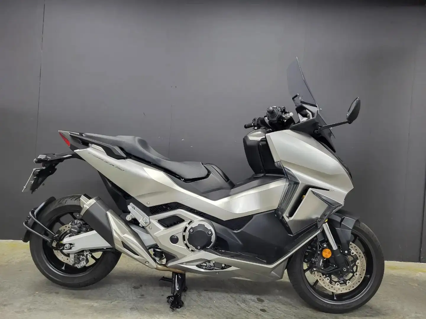 Honda Forza 750 - 2