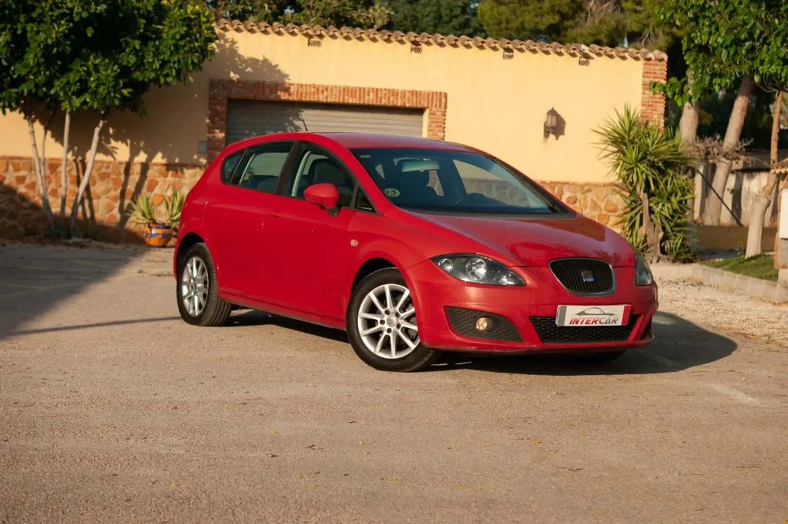SEAT Leon 1.6TDI CR Reference Copa Rojo - 1