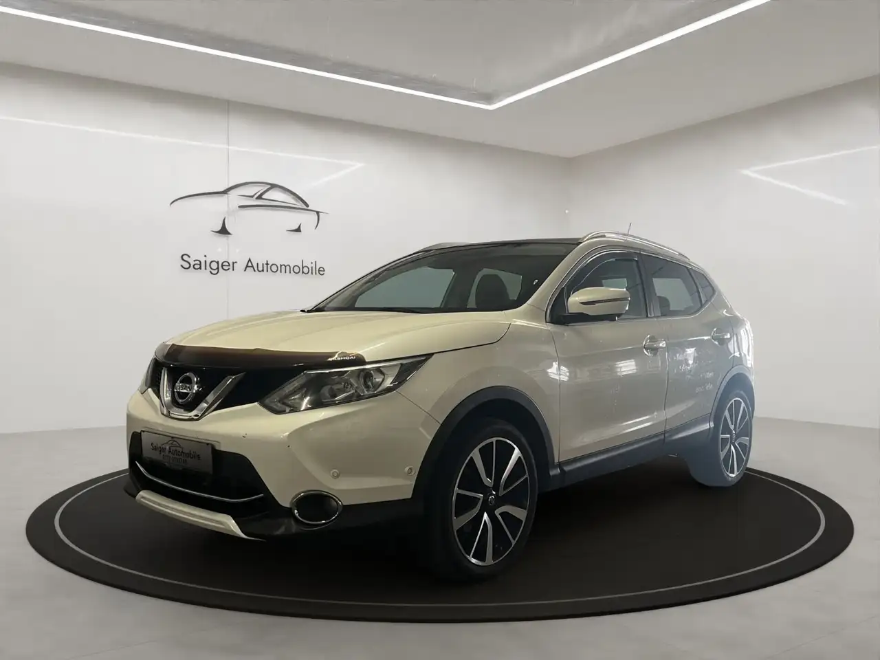 Nissan Qashqai Tekna Navi Kam Ahk Pano — photo 1 of 17