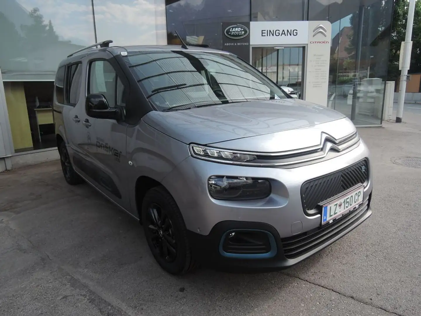 Citroen Berlingo e-Shine M 50 kWh Grau - 1