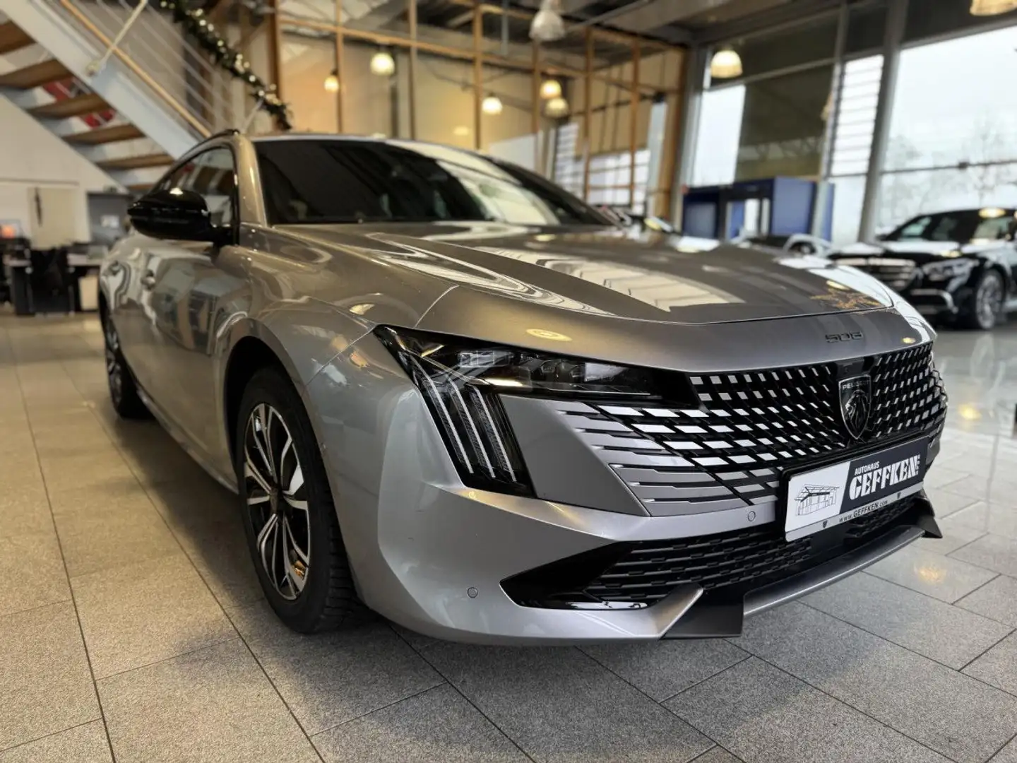 Peugeot 508 SW BlueHDi 130 Allure, 360, ACC! Bluetooth LED Grau - 2