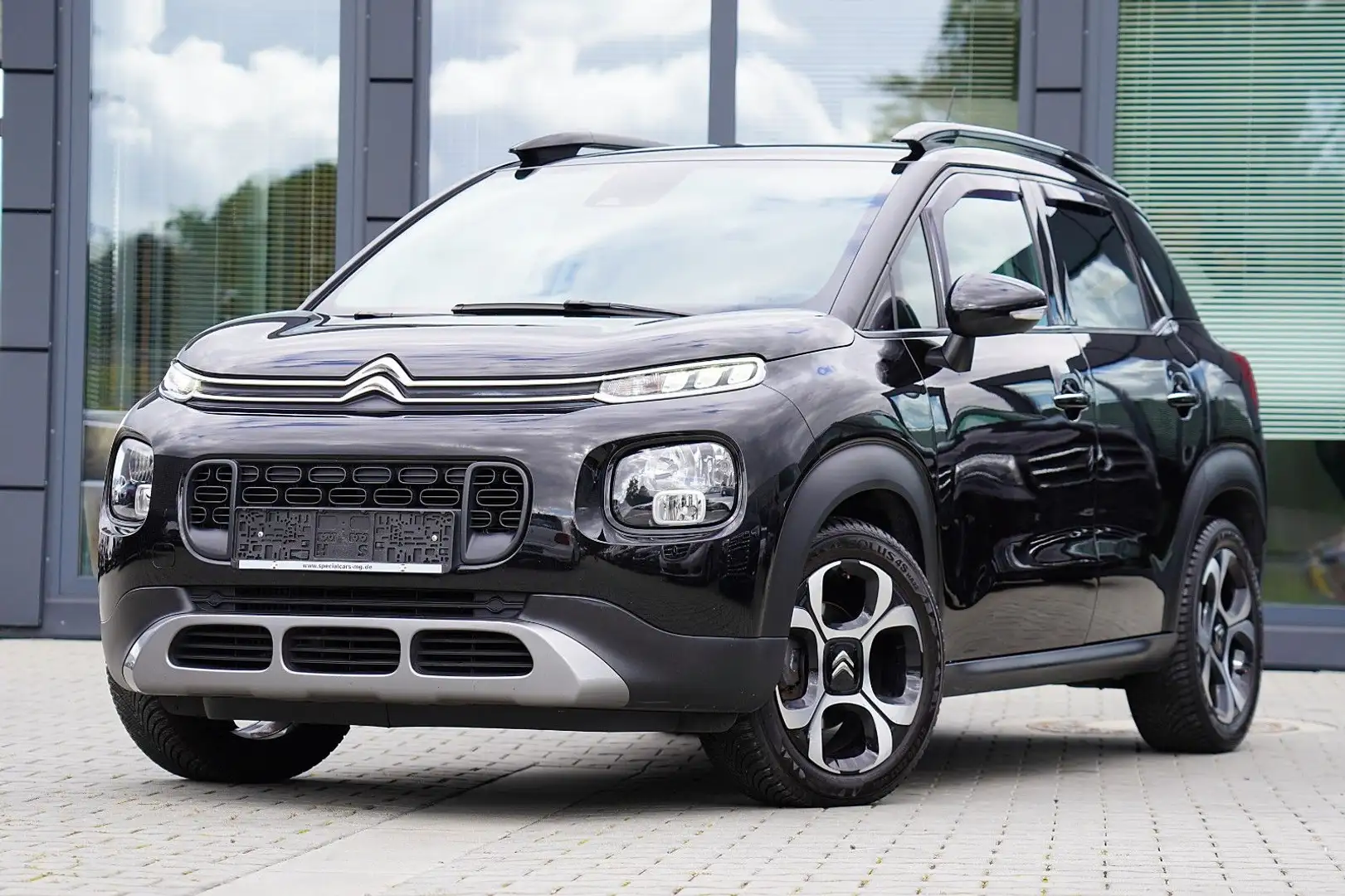 Citroen C3 Aircross Shine *MIT 2 JAHREN GARANTIE* Schwarz - 2