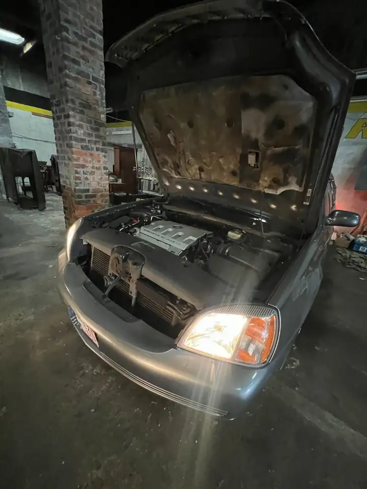 Cadillac Deville Superior Hearse 4.6 V8 – 2001, foto 2