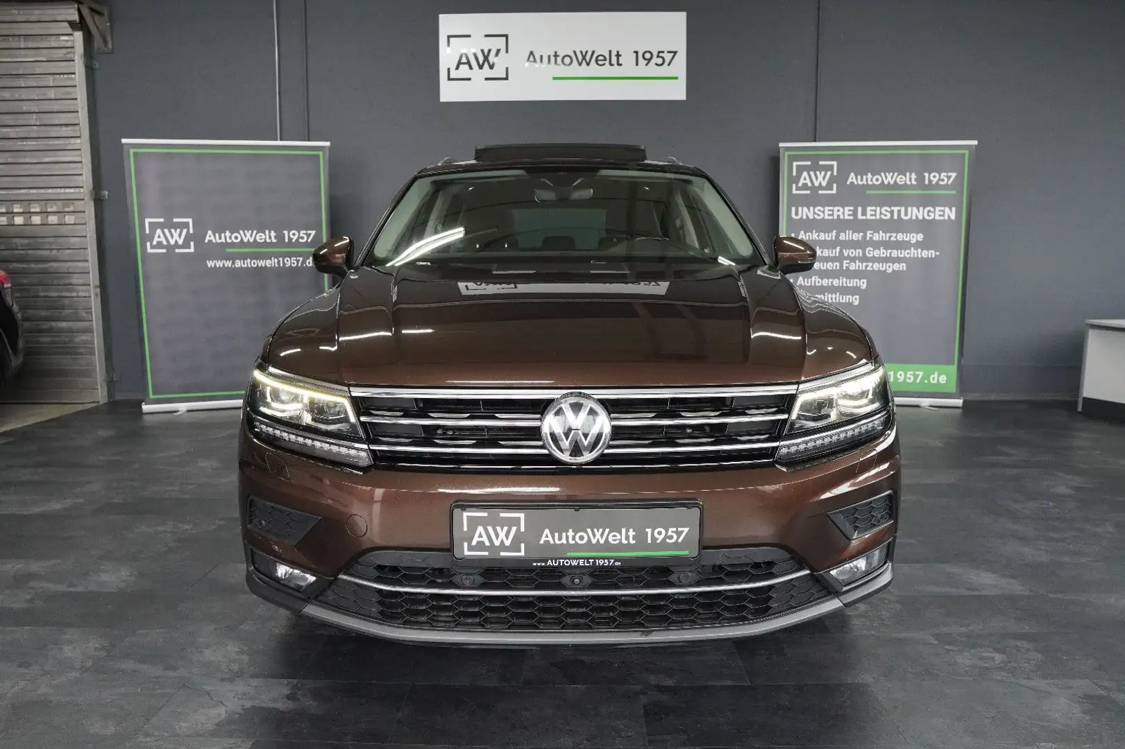 Volkswagen Tiguan Highline 4Motion*PANO*360°ACC* Braun - 2