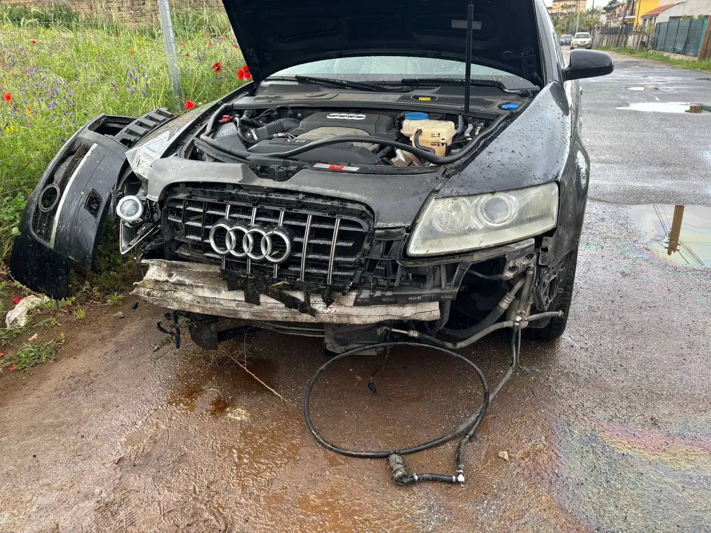 Audi A6 2.4 V6 - 1