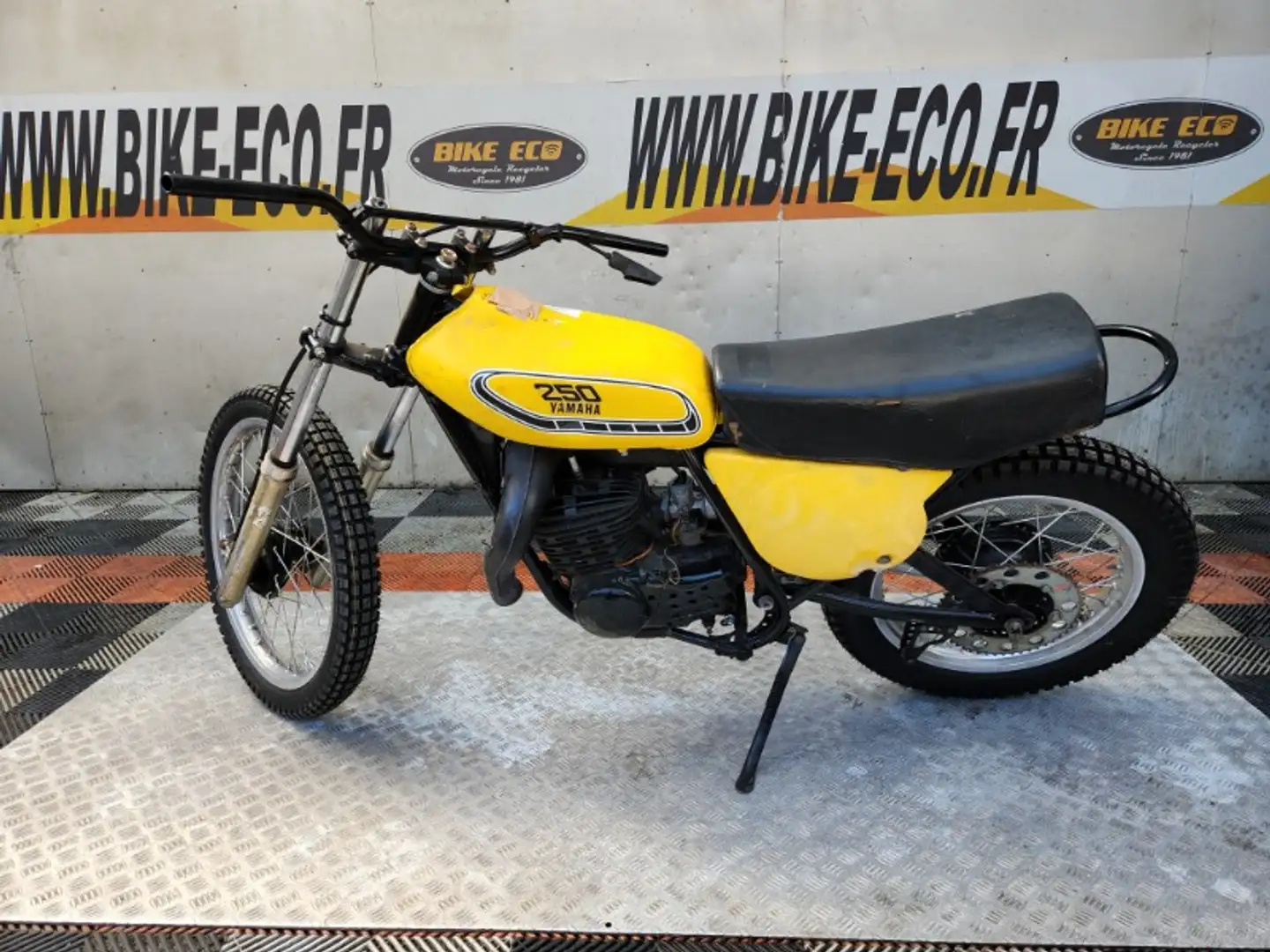 Yamaha YZ 250 Jaune - 2