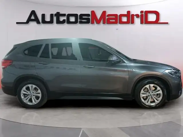 BMW X1 view 9
