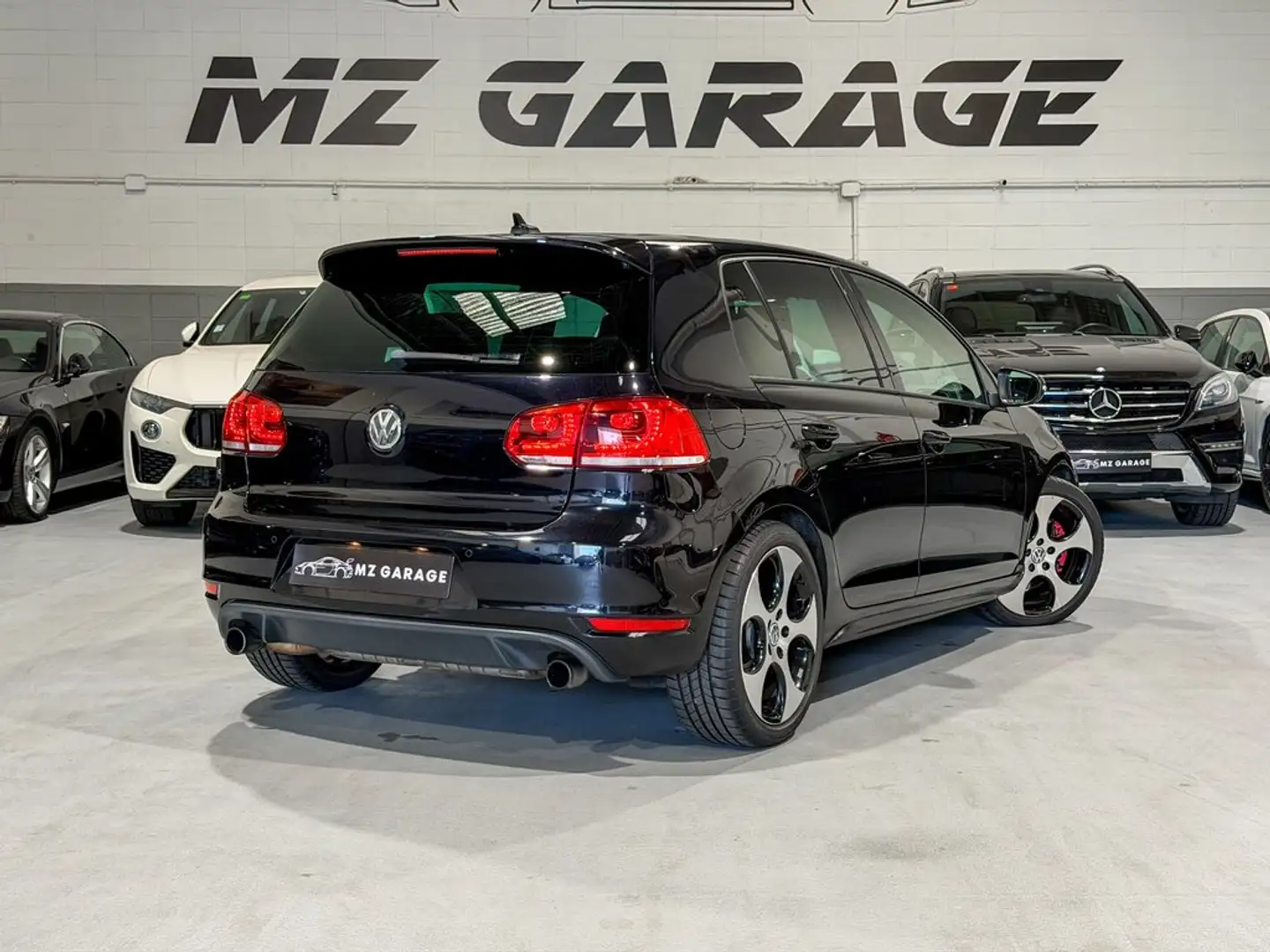 Volkswagen Golf GTI 2.0 TSI Negro - 2
