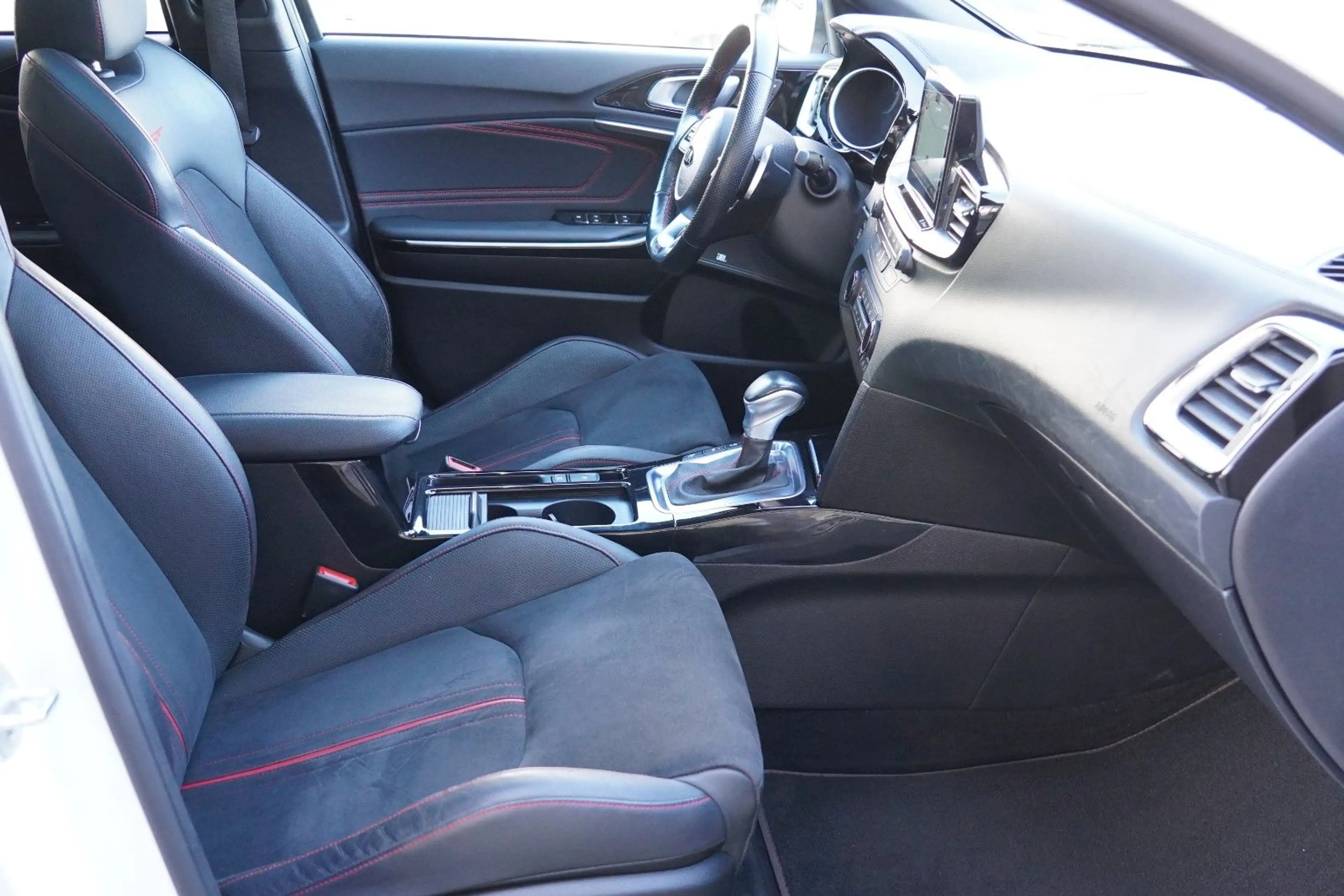 Kia ProCeed / pro_cee'd GT MIT 3 JAHREN GARANTIE !!! — photo 7