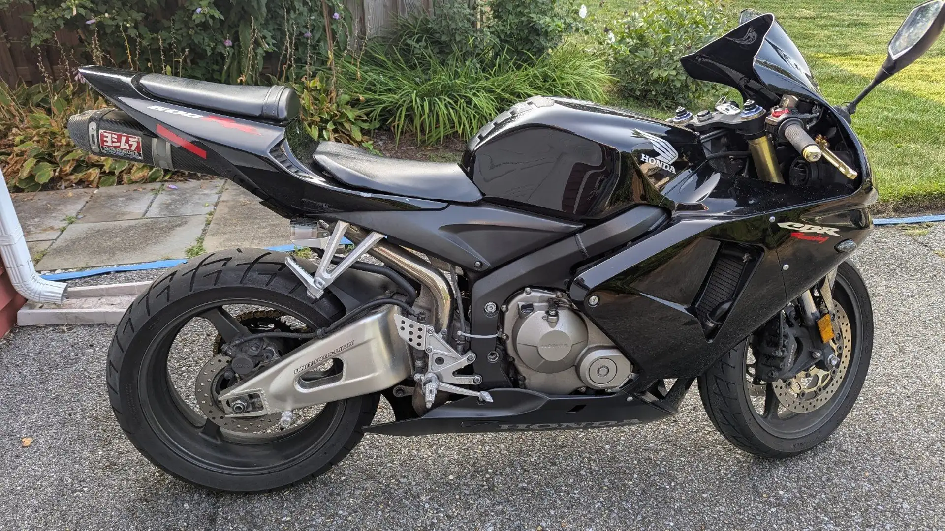 Honda CBR 600 RR Noir - 1