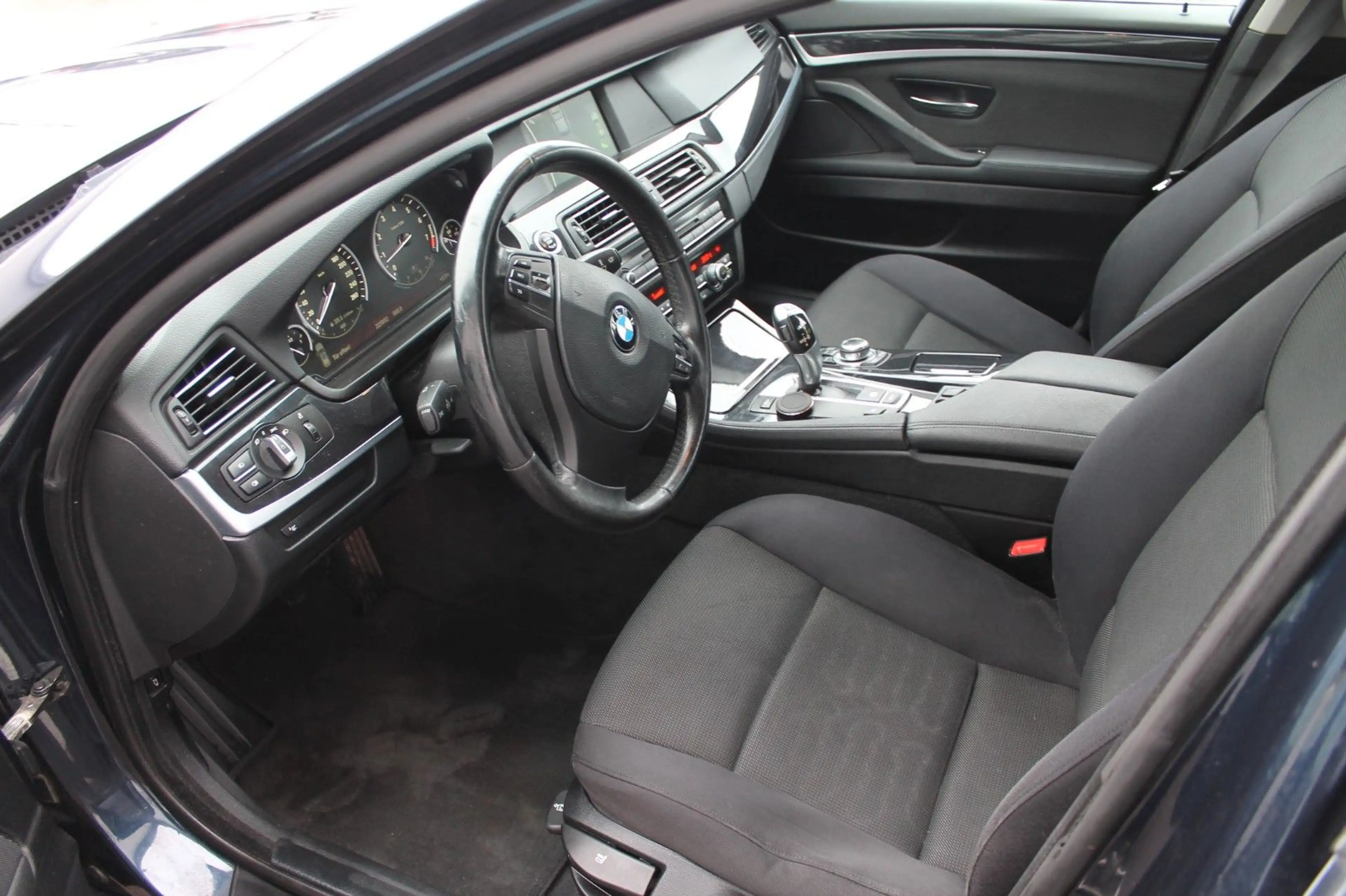 BMW 523 5 Touring 523 i — photo 7