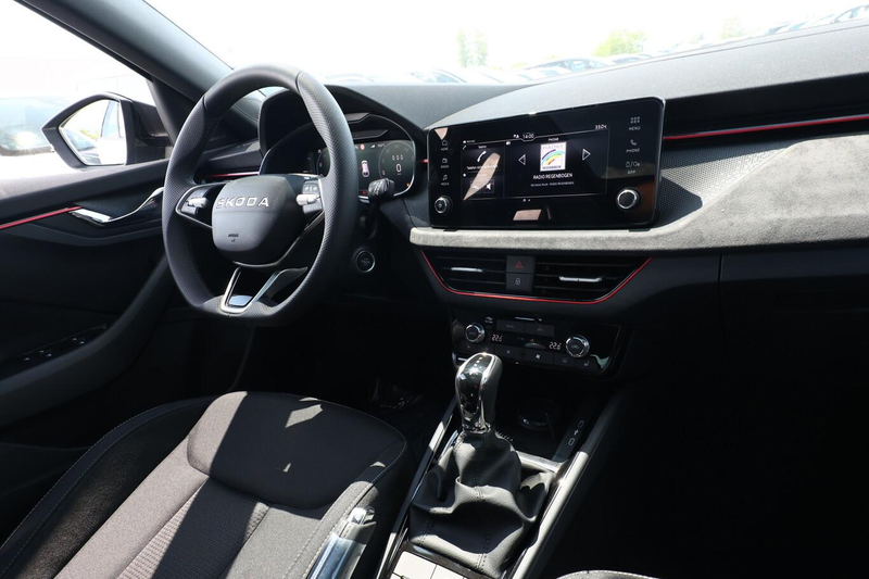 Skoda Scala Selection DSG Dynamic Pano ACC SideA Kam Kessy ... — photo 9
