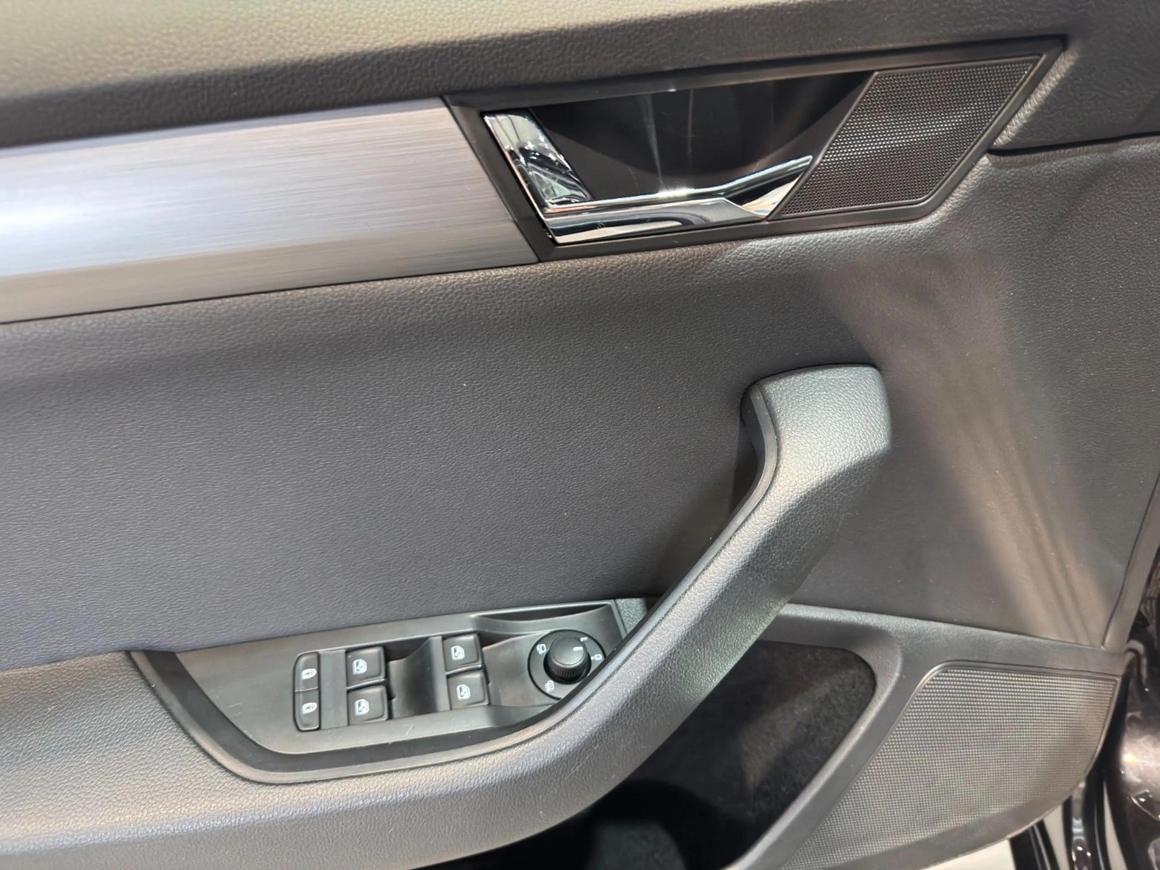 Skoda Superb /Combi/Ambition/4x4/AHK/TOUCH/ACC/SHZ — photo 8