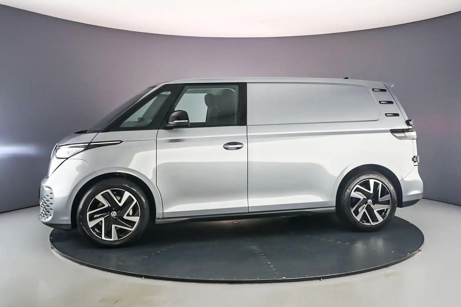 Volkswagen ID. Buzz Cargo Anniversary Edition 286pk 79 kWh  Gelimiteerde ed Zilver - 2