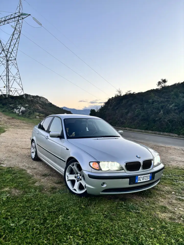 BMW 320