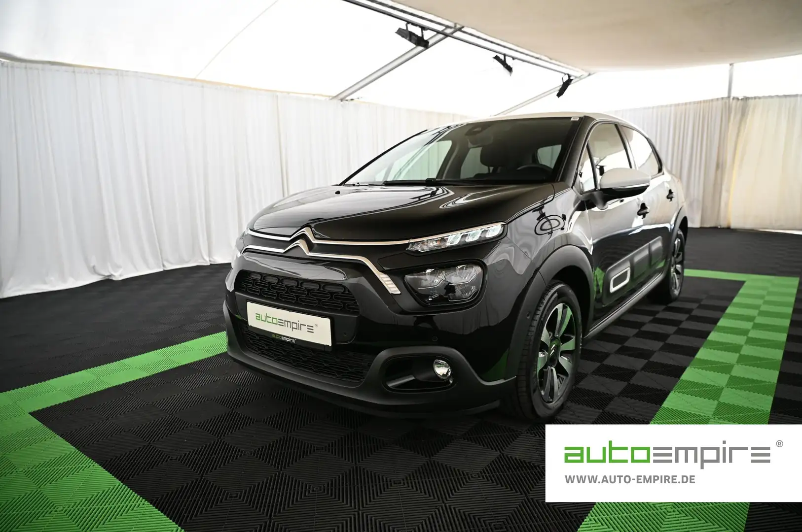 Citroen C3 1.2 PT 110 Shine LED/KAMERA/T-WINKEL/16 crna - 1