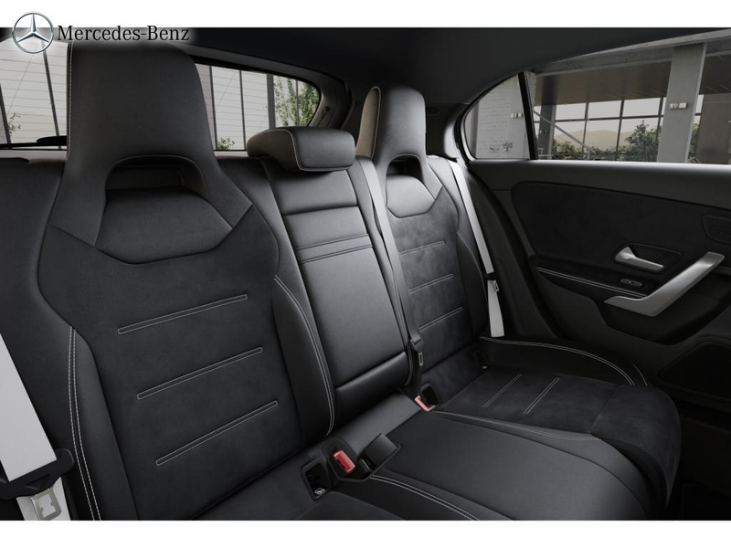 Mercedes-Benz A 200 d AMG MBUX+RüKam+M-LED+Night+19 — photo 10