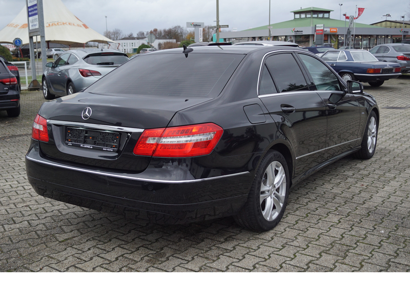 Mercedes-Benz E 220 CDI, Avantgarde, Automatik, Leder, Navi — photo 7