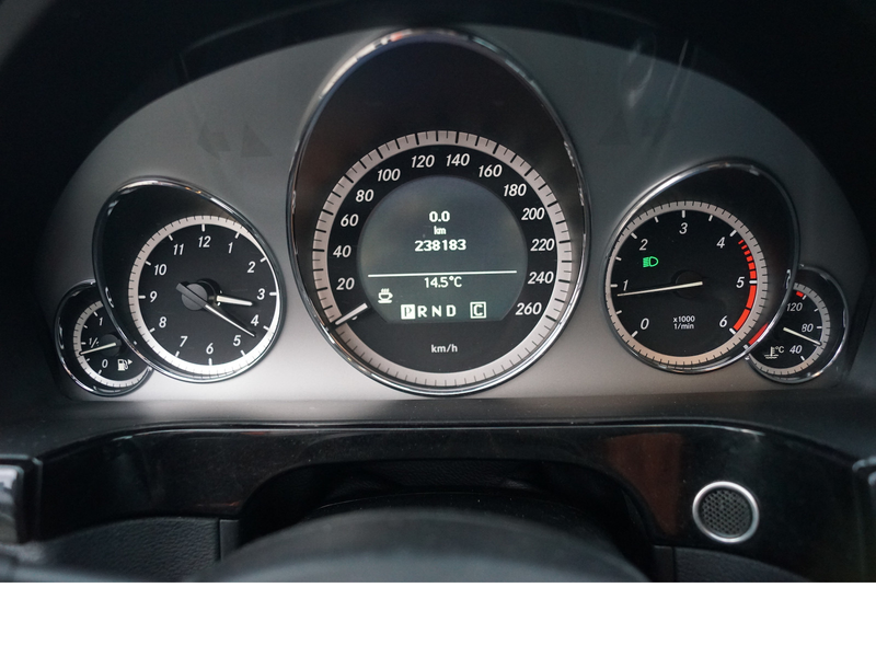 Mercedes-Benz E 220 CDI, Avantgarde, Automatik, Leder, Navi — photo 17
