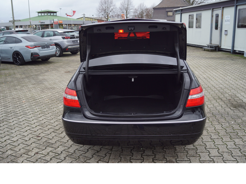 Mercedes-Benz E 220 CDI, Avantgarde, Automatik, Leder, Navi — photo 8