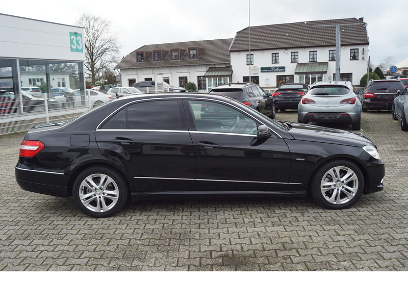 Mercedes-Benz E 220 CDI, Avantgarde, Automatik, Leder, Navi — photo 25