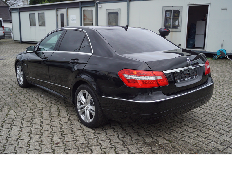 Mercedes-Benz E 220 CDI, Avantgarde, Automatik, Leder, Navi — photo 6