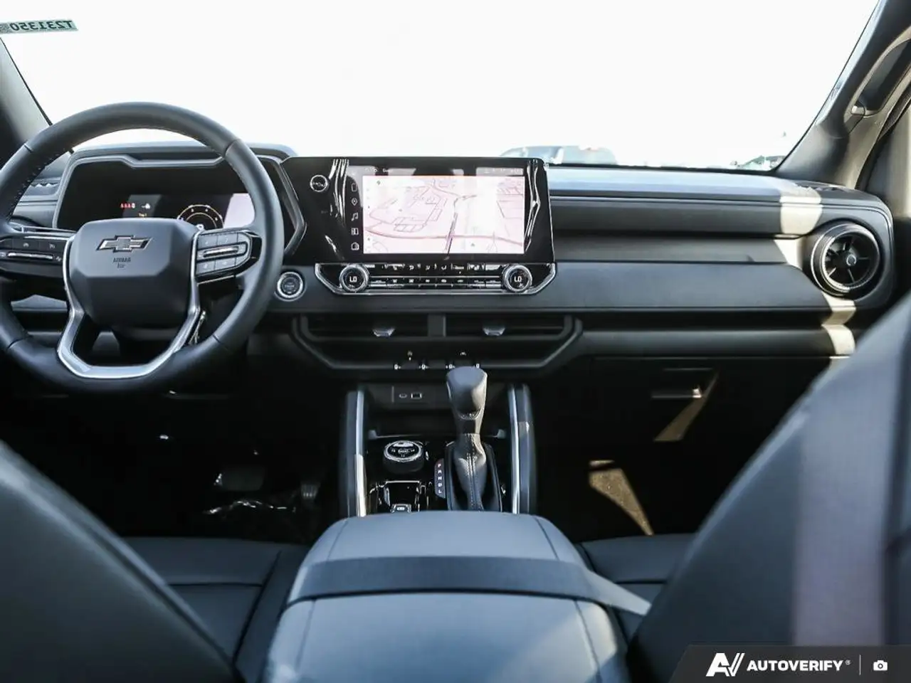 Chevrolet Colorado снимка Chevrolet Colorado