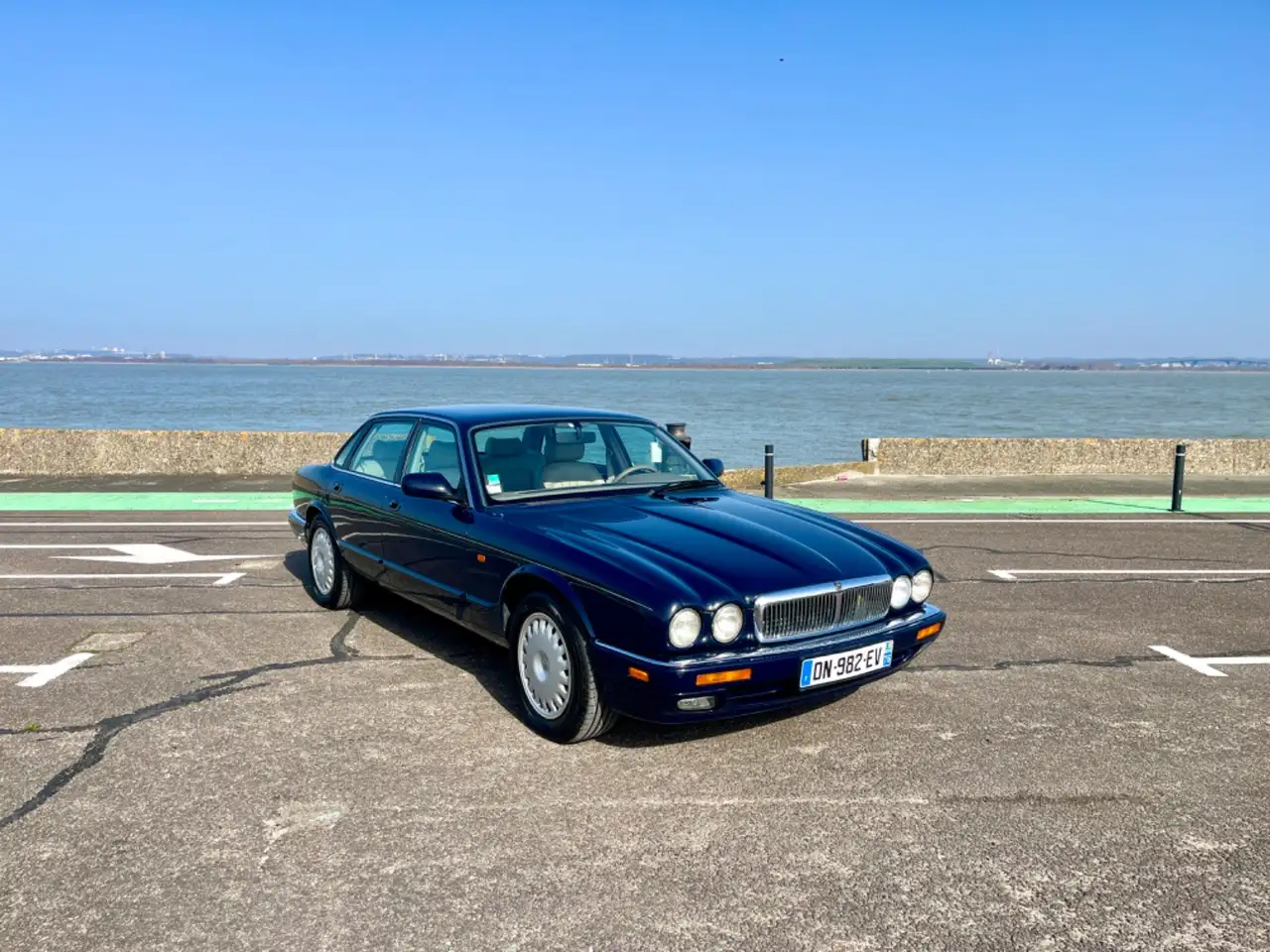 Jaguar XJ6, foto 3