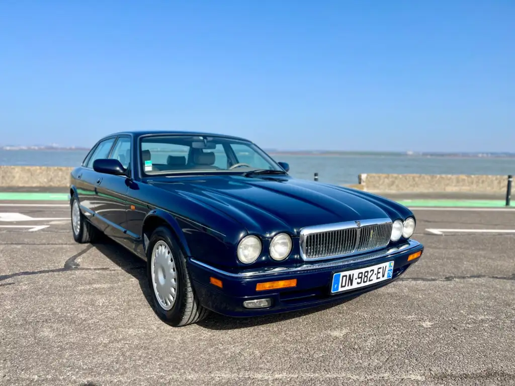 Jaguar XJ6 1996 из Европы — купить под ключ