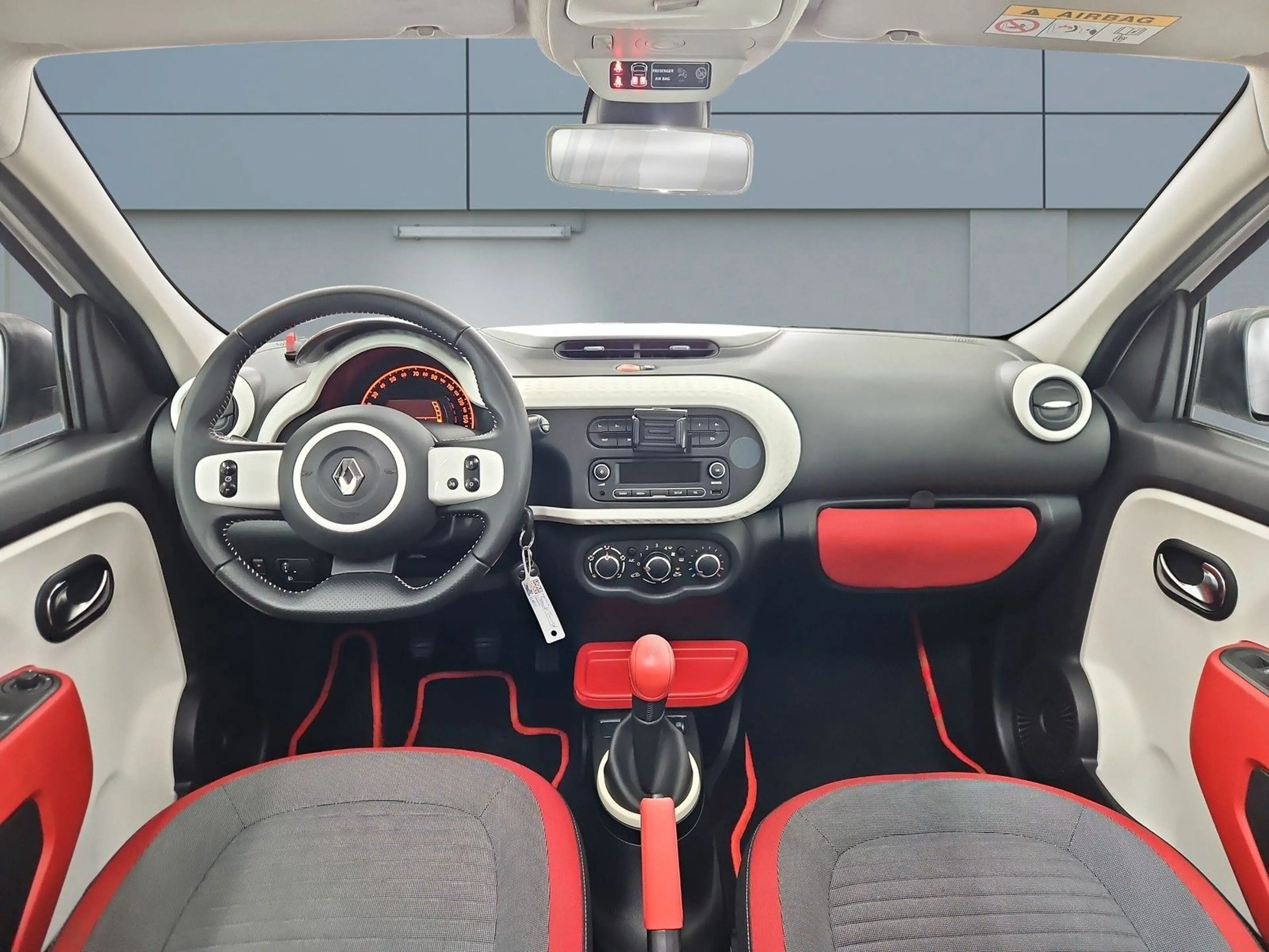 Renault Twingo Dynamique *PANO*SHA*KLIMA*PDC*SSA*TEMPO* — photo 9