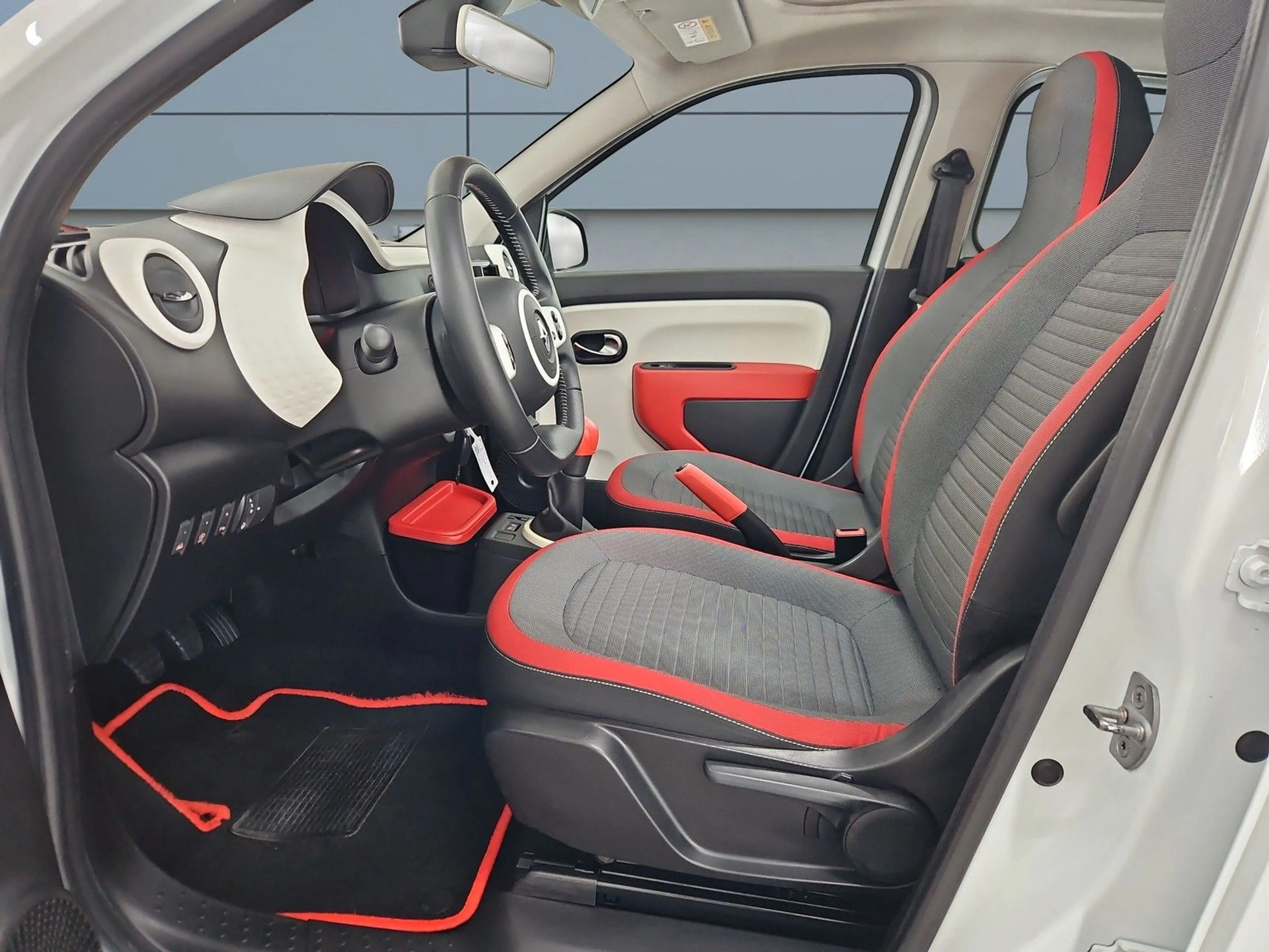 Renault Twingo Dynamique *PANO*SHA*KLIMA*PDC*SSA*TEMPO* — photo 7