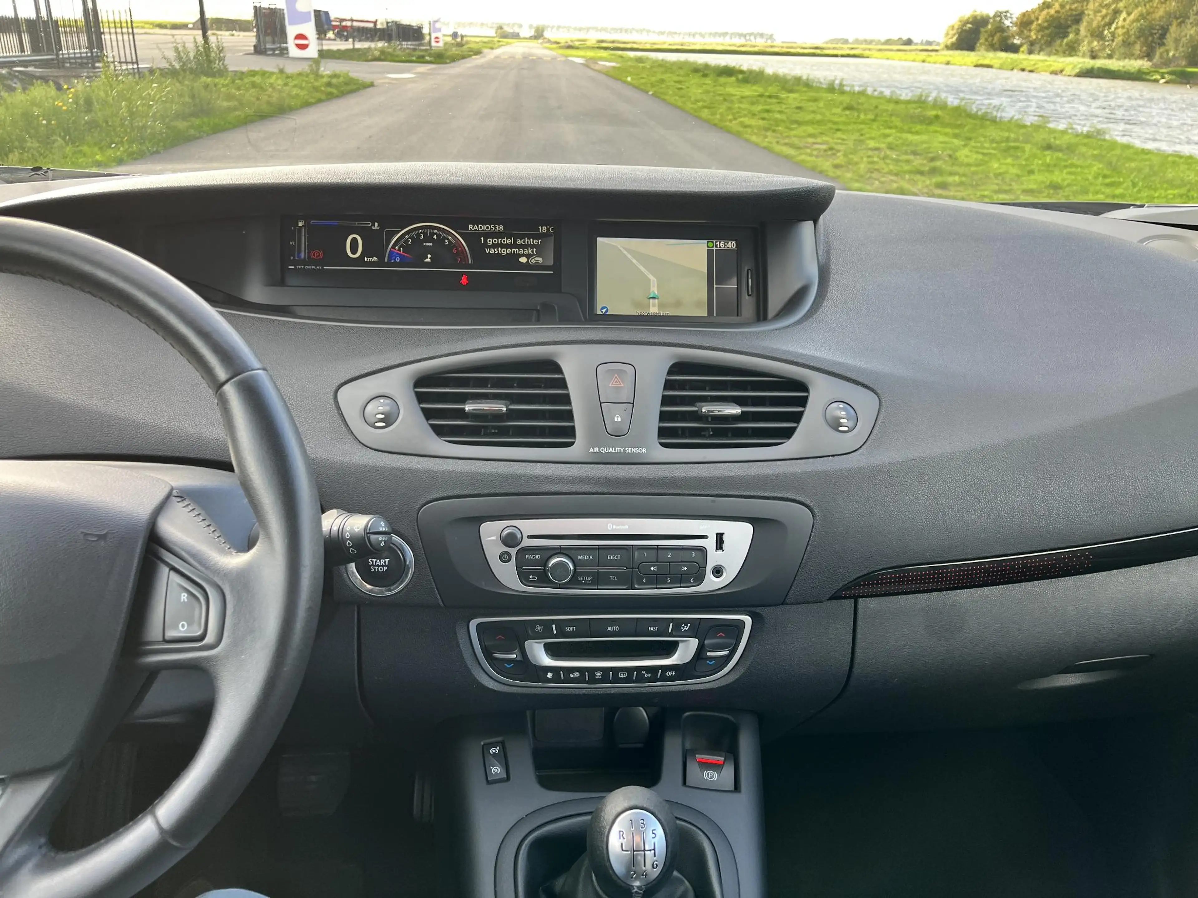 Renault Grand Scenic 1.2 TCe Bose Clima, cruise, pdc achter, trekhaak — photo 21