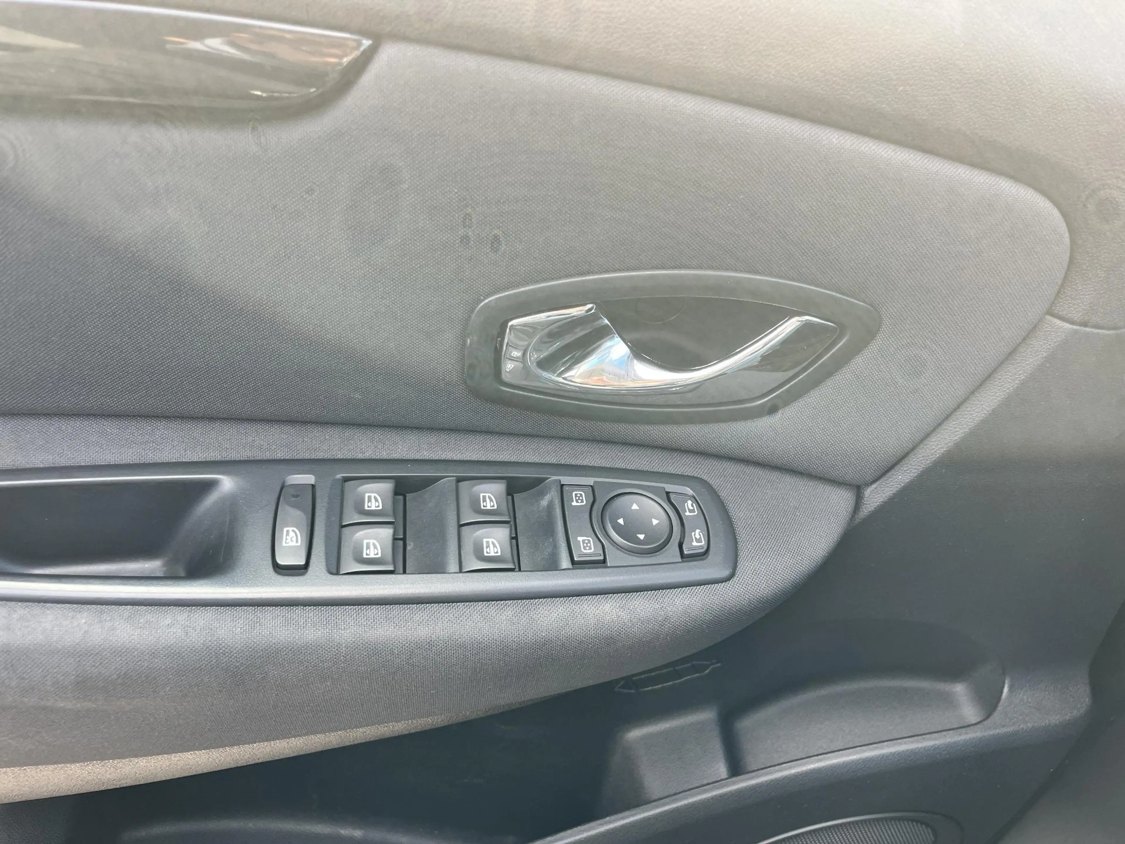Renault Grand Scenic 1.2 TCe Bose Clima, cruise, pdc achter, trekhaak — photo 32