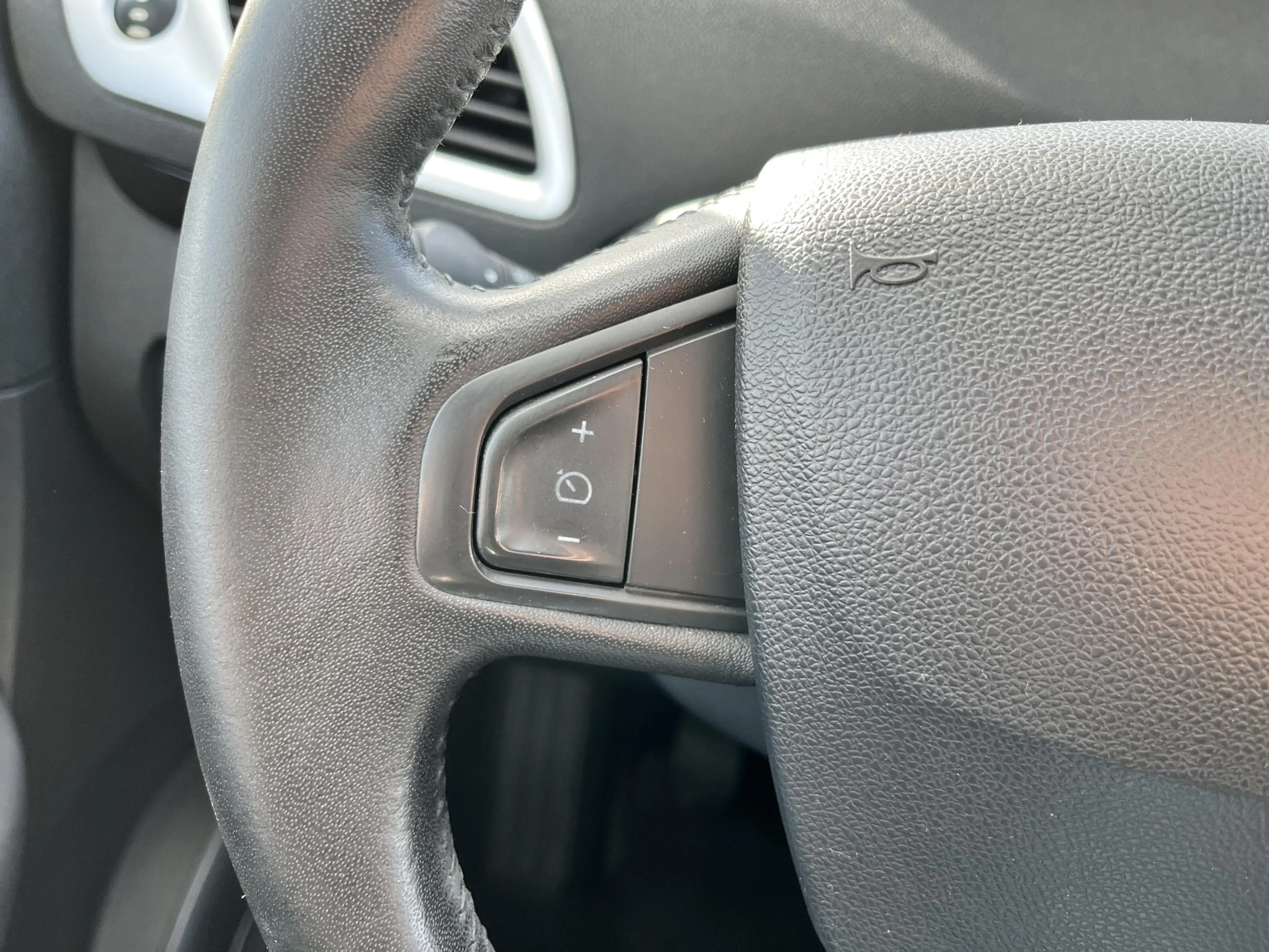 Renault Grand Scenic 1.2 TCe Bose Clima, cruise, pdc achter, trekhaak — photo 29