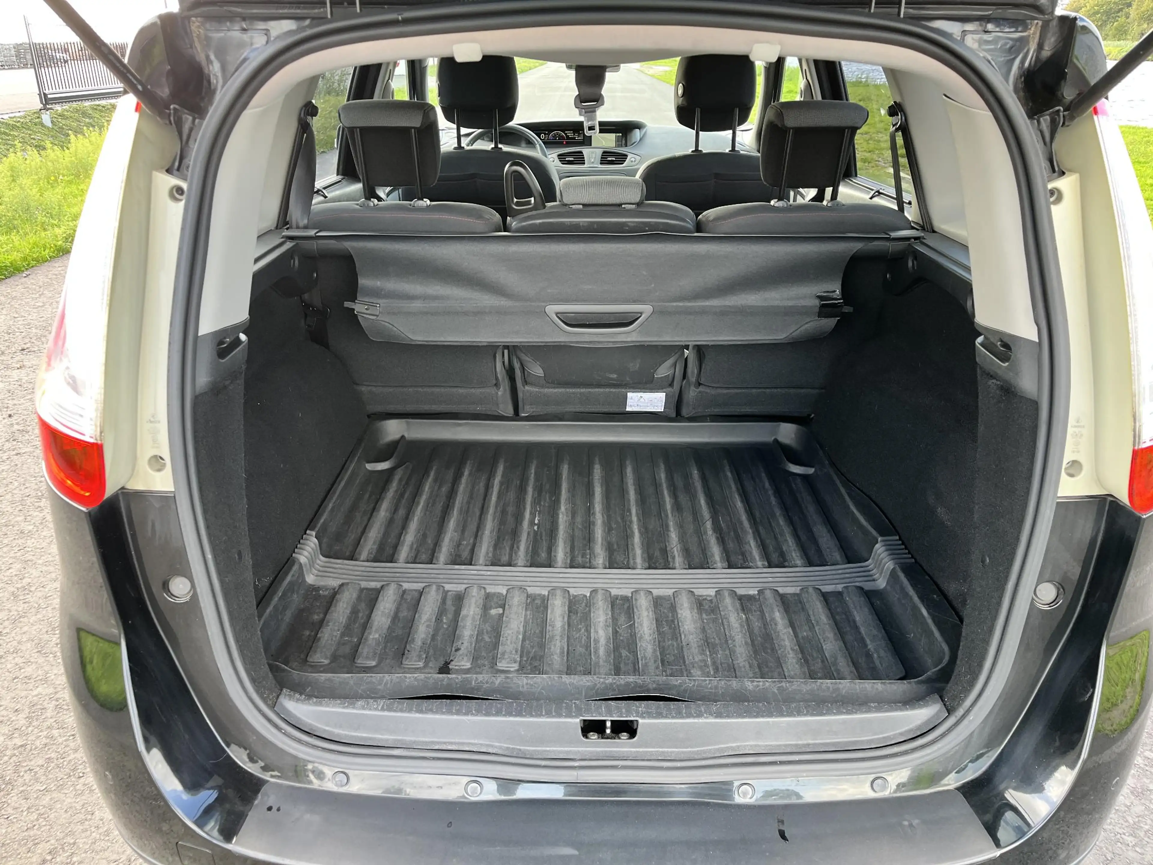 Renault Grand Scenic 1.2 TCe Bose Clima, cruise, pdc achter, trekhaak — photo 10