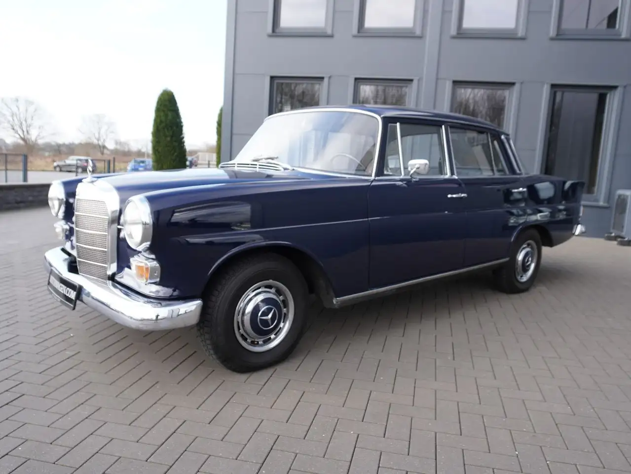 Mercedes-Benz 200, foto 8