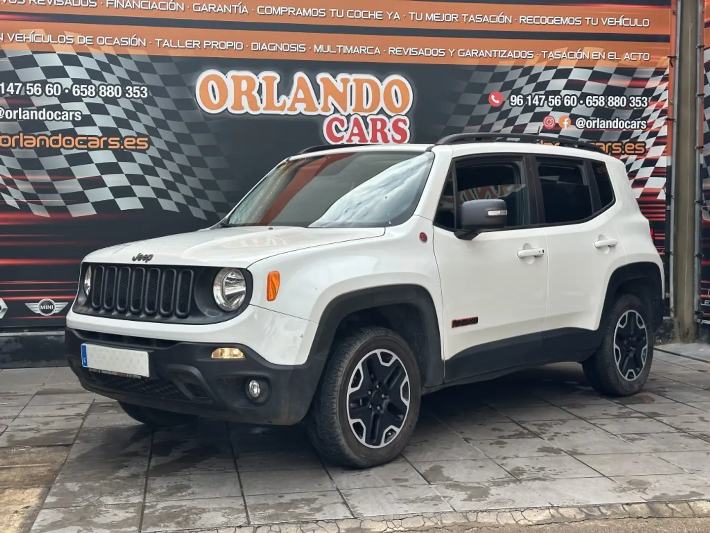 Jeep Renegade 2.0Mjt Trailhawk 4x4 ADLow Aut. 125kW Weiß - 1