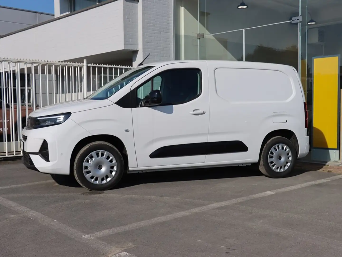 Opel Combo CARGO L1|NAVI|CAMERA|3-ZIT|DEMO|BESCHIKBAAR 22/06/ Blanc - 2