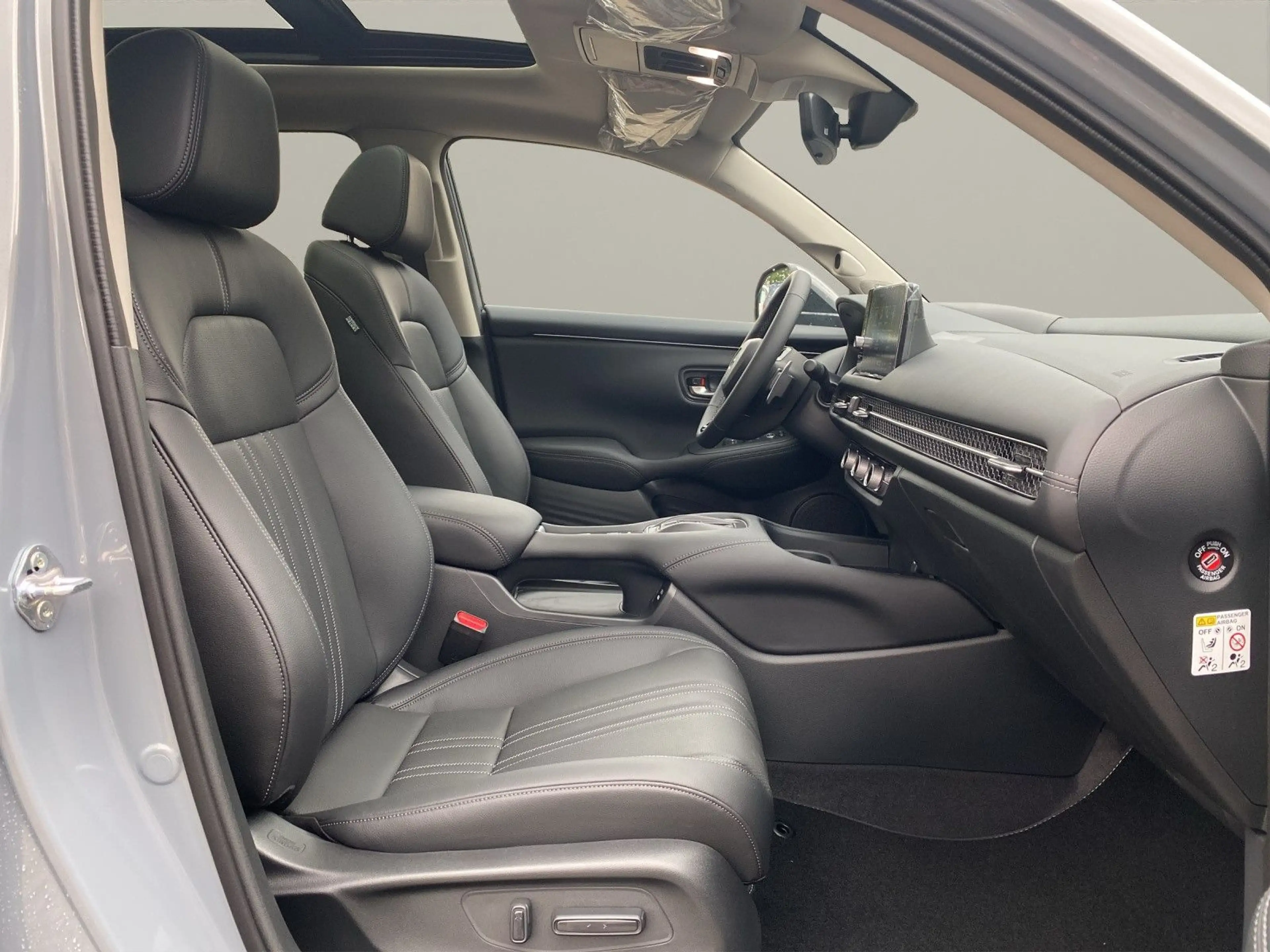 Honda ZR-V e:HEV Advance — photo 15