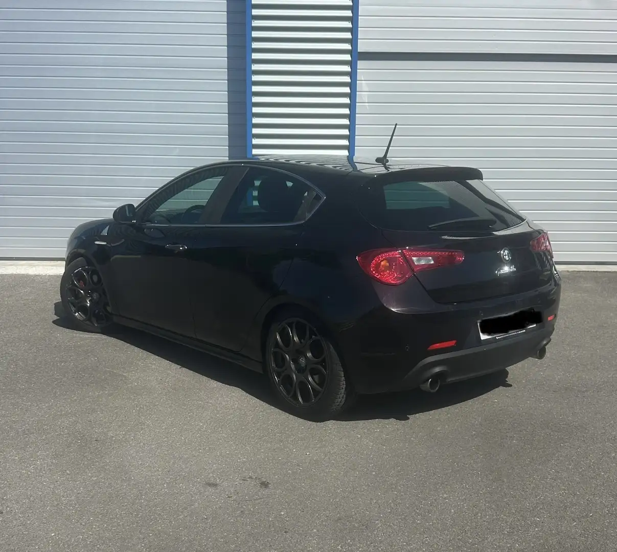 Alfa Romeo Giulietta 1750 TBI 240 ch Quadrifoglio Verde TCT - 2