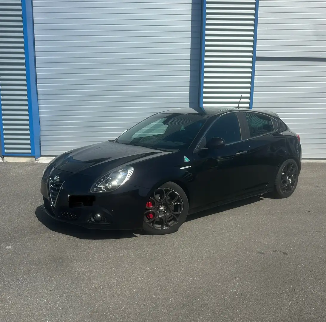 Alfa Romeo Giulietta 1750 TBI 240 ch Quadrifoglio Verde TCT - 1