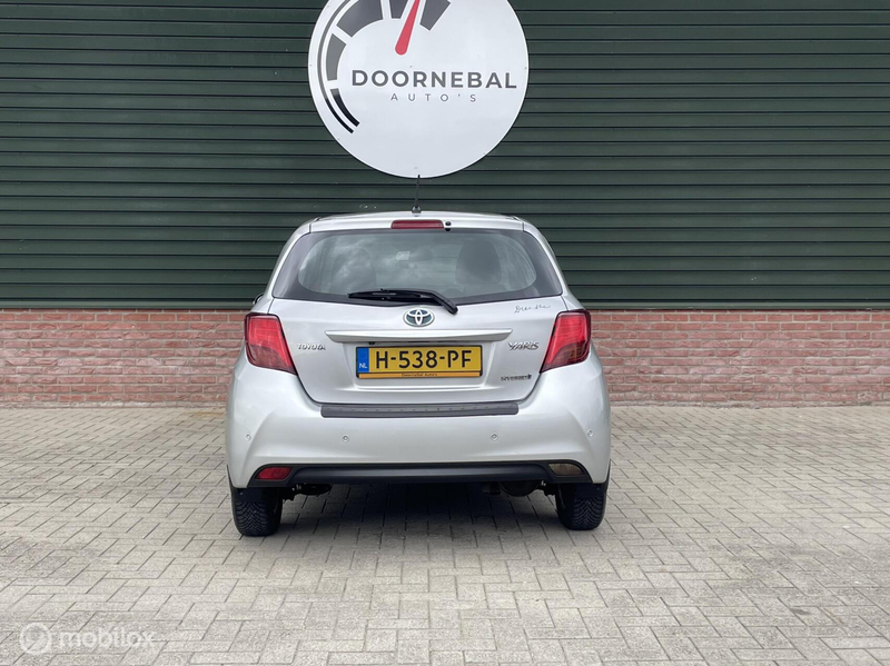 Toyota Yaris 1.5 Hybrid Aspiration / CAMERA / PARKEERSENSOREN — photo 12