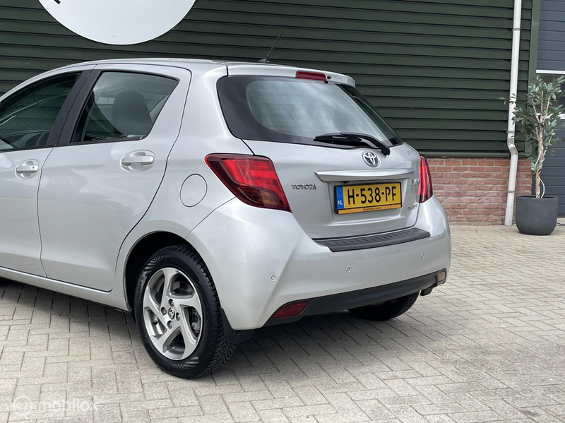 Toyota Yaris 1.5 Hybrid Aspiration / CAMERA / PARKEERSENSOREN — photo 40