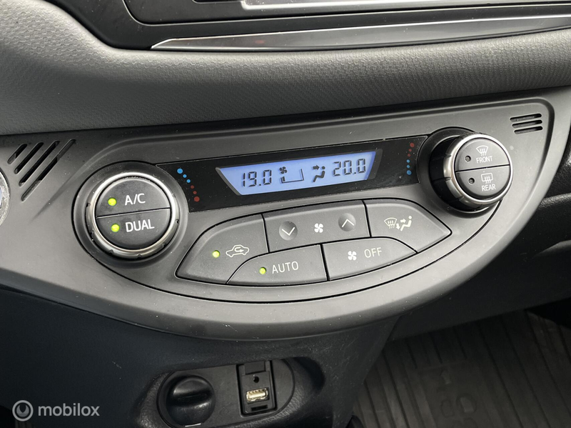 Toyota Yaris 1.5 Hybrid Aspiration / CAMERA / PARKEERSENSOREN — photo 26