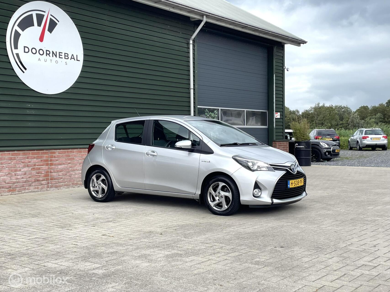 Toyota Yaris 1.5 Hybrid Aspiration / CAMERA / PARKEERSENSOREN — photo 14
