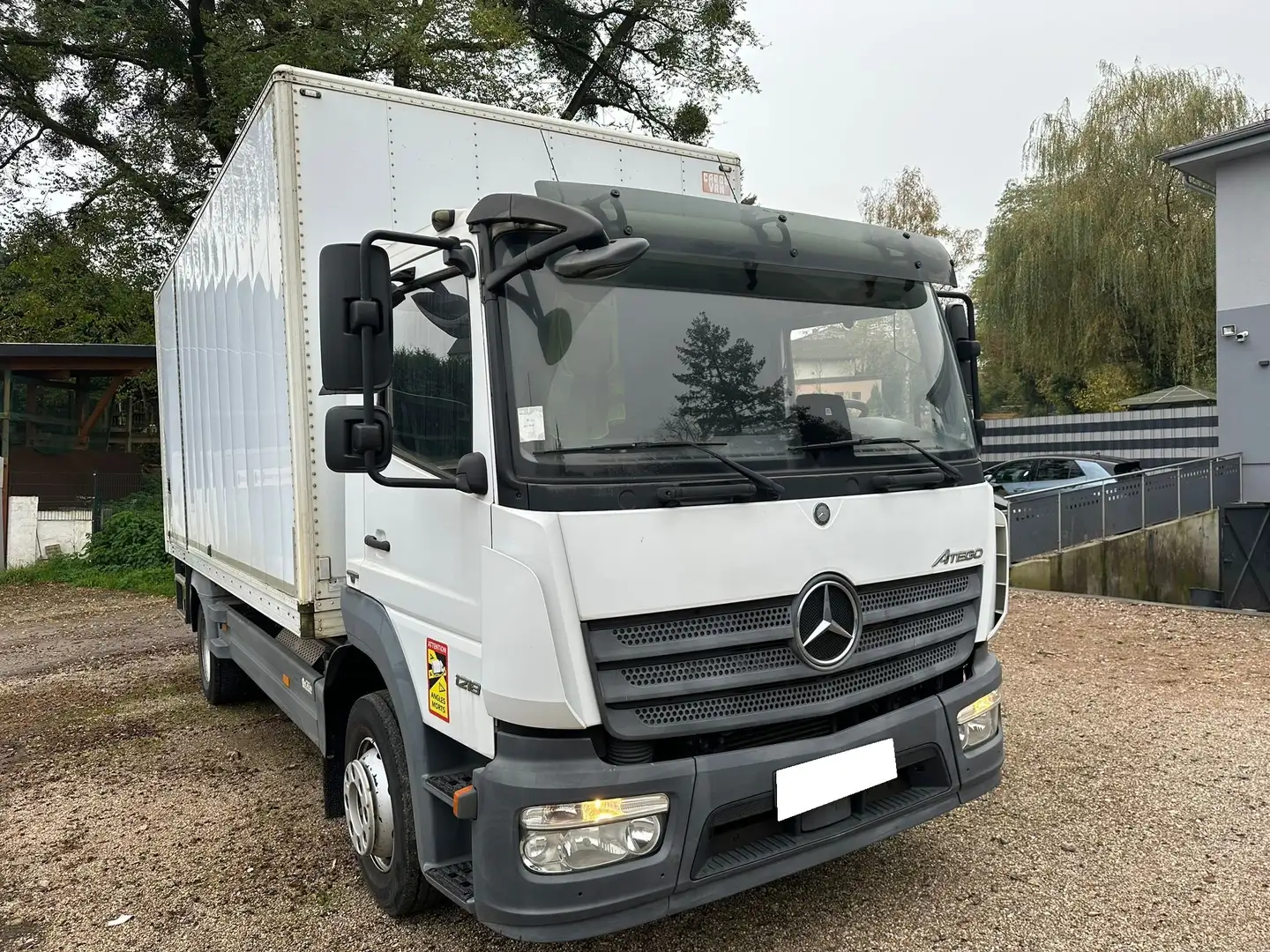Mercedes-Benz Atego 1218 4X2 Белый - 1
